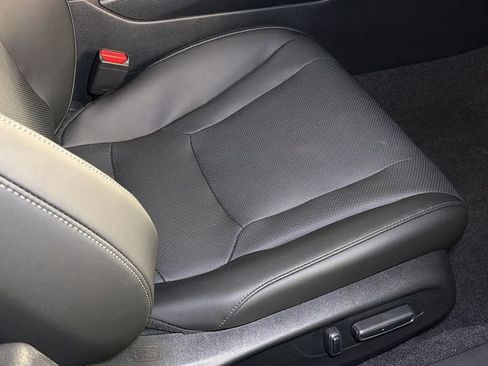 Used 2024 Honda Accord Sport image 12