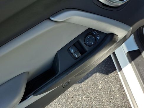 Used 2023 Chevrolet Camaro LT image 11