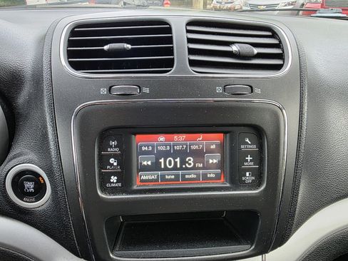 Used 2014 Dodge Journey SXT w/ Flexible Seating Group image 25