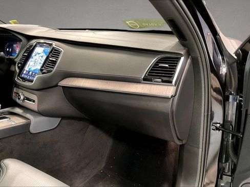 Certified 2023 Volvo XC90 B6 Ultimate w/ Protection Package Premier AWD/4WD image 28