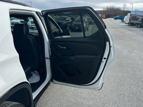 Certified 2023 Chevrolet Traverse Premier w/ Redline Edition image 43
