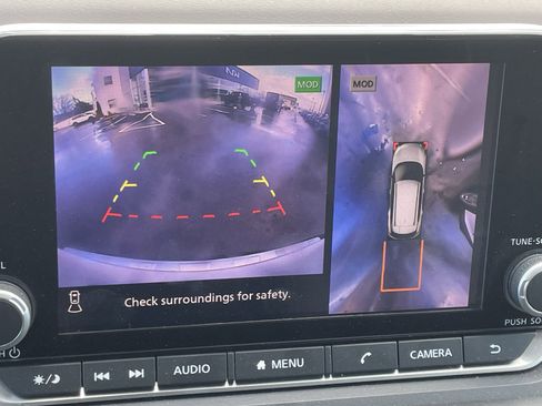 Used 2023 Nissan Rogue SL image 26