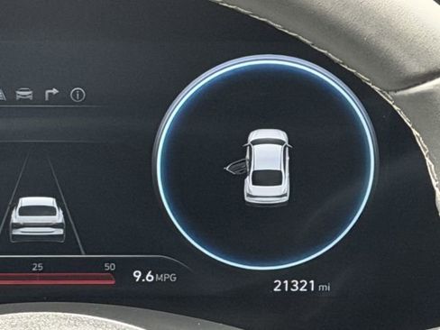 Used 2025 Hyundai Elantra SEL FWD image 14