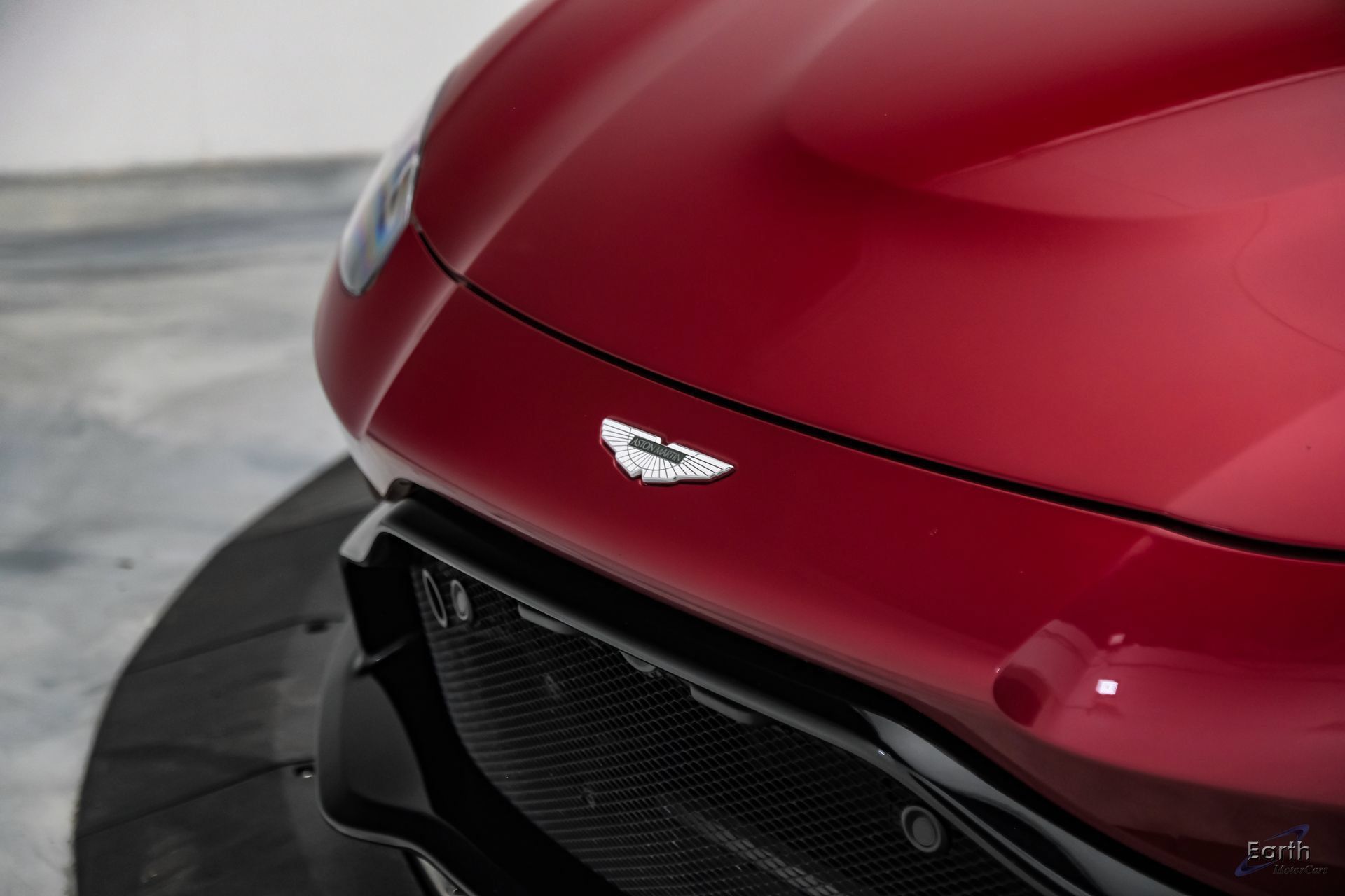 Used 2019 Aston Martin V8 Vantage Coupe RWD image 37