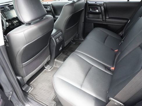 Used 2024 Toyota 4Runner TRD Off-Road Premium AWD/4WD image 29