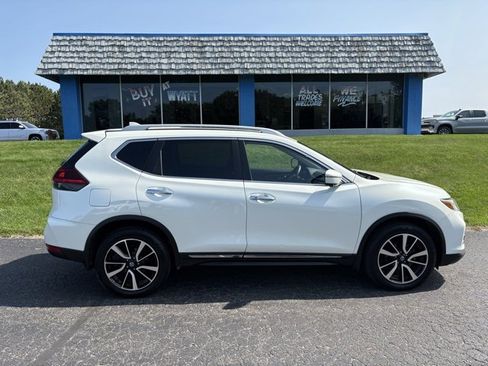 Used 2019 Nissan Rogue SL image 4