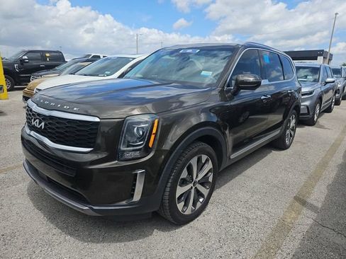 Used 2022 Kia Telluride S FWD image 1