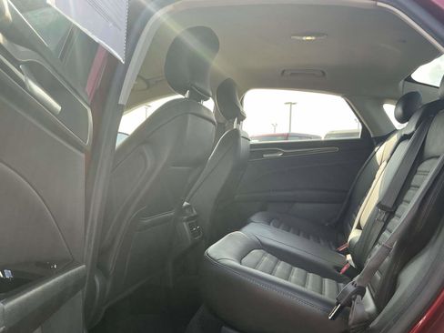 Used 2016 Ford Fusion SE w/ Equipment Group 502A image 22