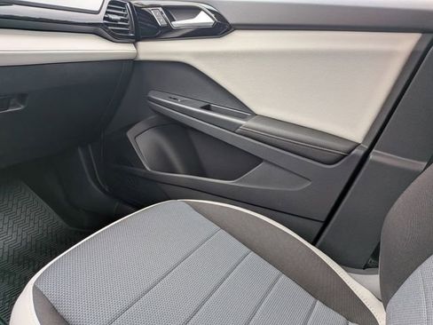 New 2026 Volkswagen Taos S image 18