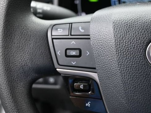 Used 2025 Toyota Camry LE FWD image 21