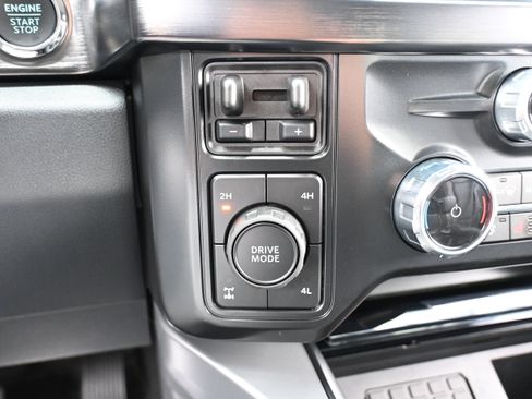 New 2026 Ford F250 Lariat w/ Black Appearance Package image 23