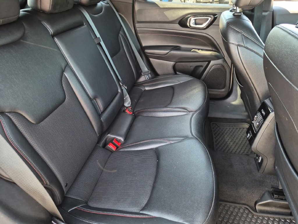 Used 2024 Jeep Compass Trailhawk AWD/4WD image 31