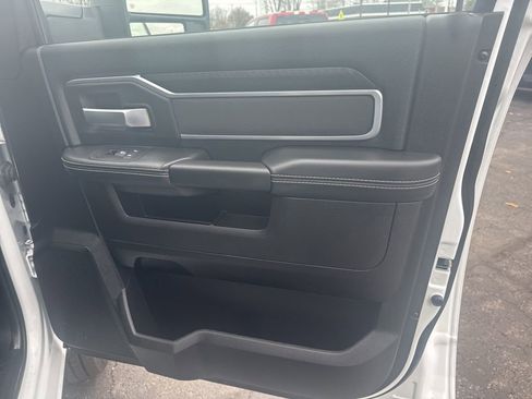 Used 2025 RAM 2500 Big Horn image 30