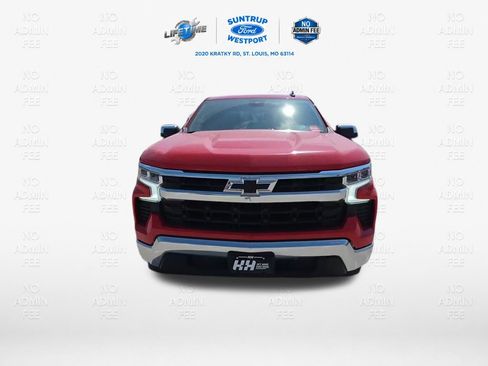 Used 2022 Chevrolet Silverado 1500 LT RWD image 2