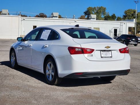 Used 2022 Chevrolet Malibu LS image 4