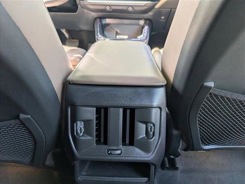 Used 2025 BMW X3 xDrive30i w/ Premium Package image 26