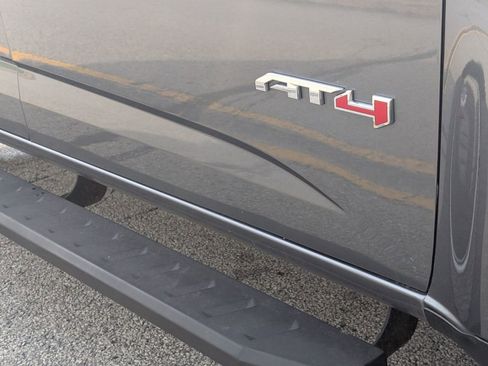 Used 2022 GMC Canyon AT4 image 27