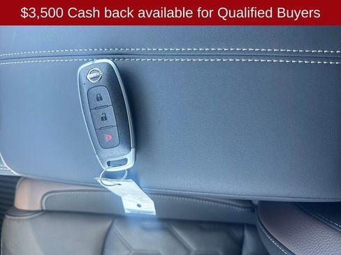 New 2026 Nissan Pathfinder Platinum FWD image 28