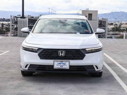 Used 2024 Honda Accord EX image 2