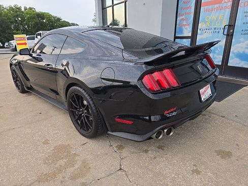 Used 2019 Ford Mustang Shelby GT350 w/ Technology Package RWD image 7