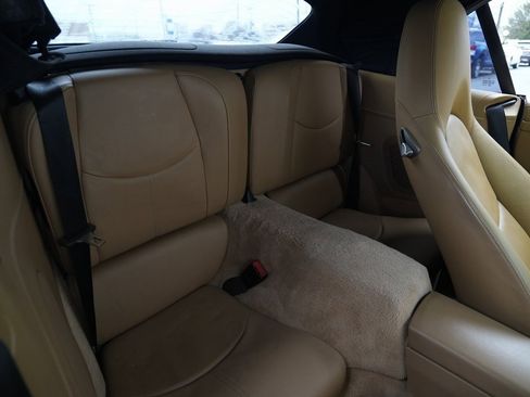 Used 2006 Porsche 911 Carrera 4 image 21