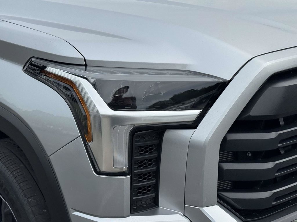 Used 2024 Toyota Tundra SR5 w/ SR5 Convenience Package AWD/4WD image 12