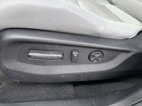 Certified 2022 Honda CR-V EX image 42