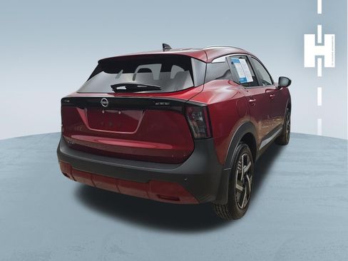Used 2026 Nissan Kicks SV FWD image 4