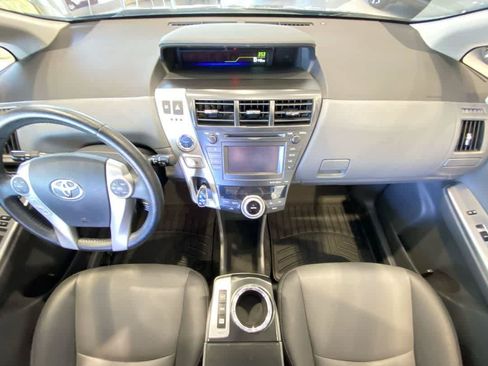 Used 2014 Toyota Prius V Five FWD image 23