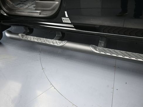 Used 2024 Chevrolet Silverado 3500 LT image 34