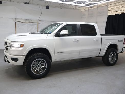 Used 2020 RAM 1500 Laramie w/ Sport Appearance Package AWD/4WD image 4