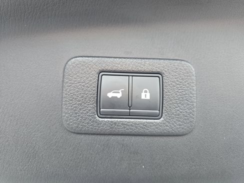 Used 2021 Nissan Armada Platinum w/ Captain's Chairs Package image 13