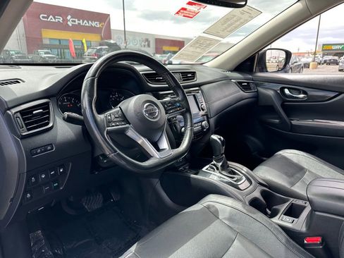 Used 2018 Nissan Rogue SL w/ Premium Package FWD image 13