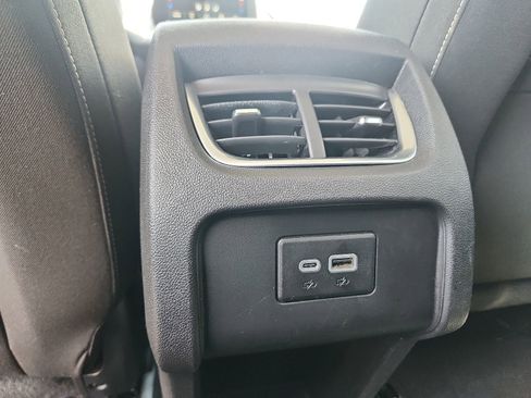 Used 2025 Chevrolet Blazer LT AWD/4WD image 10