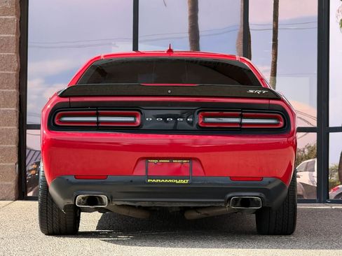 Used 2015 Dodge Challenger SRT w/ Technology Group RWD image 10