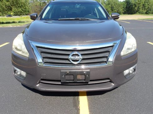 Used 2014 Nissan Altima 2.5 SL w/ Moonroof Package FWD image 29