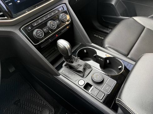 Used 2022 Volkswagen Atlas SEL image 17