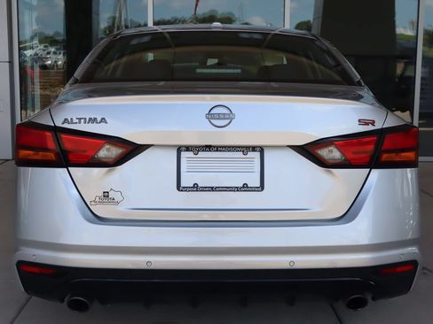 Used 2024 Nissan Altima 2.5 SR FWD image 7