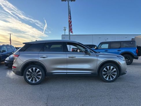 Used 2021 Lincoln Corsair Reserve image 7