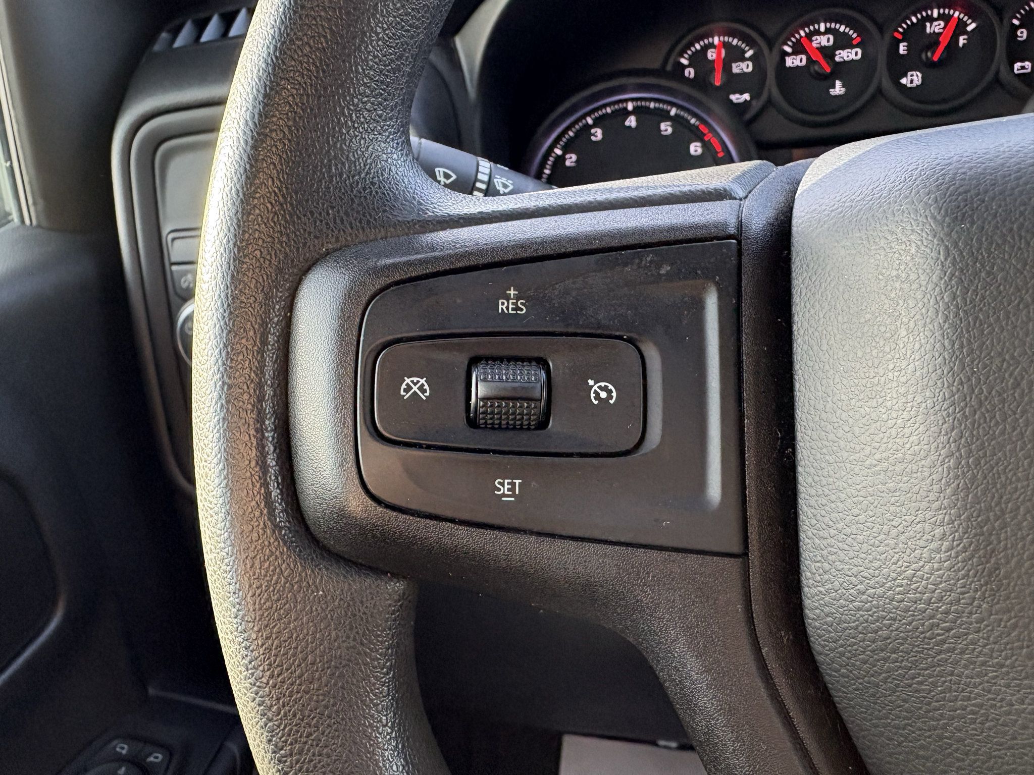 Used 2019 Chevrolet Silverado 1500 Custom w/ Custom Value Package RWD image 15