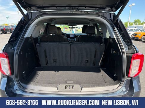 Used 2024 Ford Explorer XLT w/ Equipment Group 202A AWD/4WD image 22