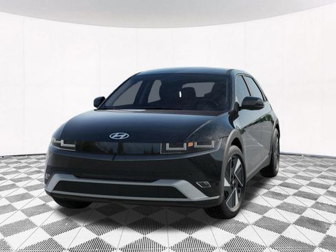 New 2025 Hyundai Ioniq 5 SE image 10