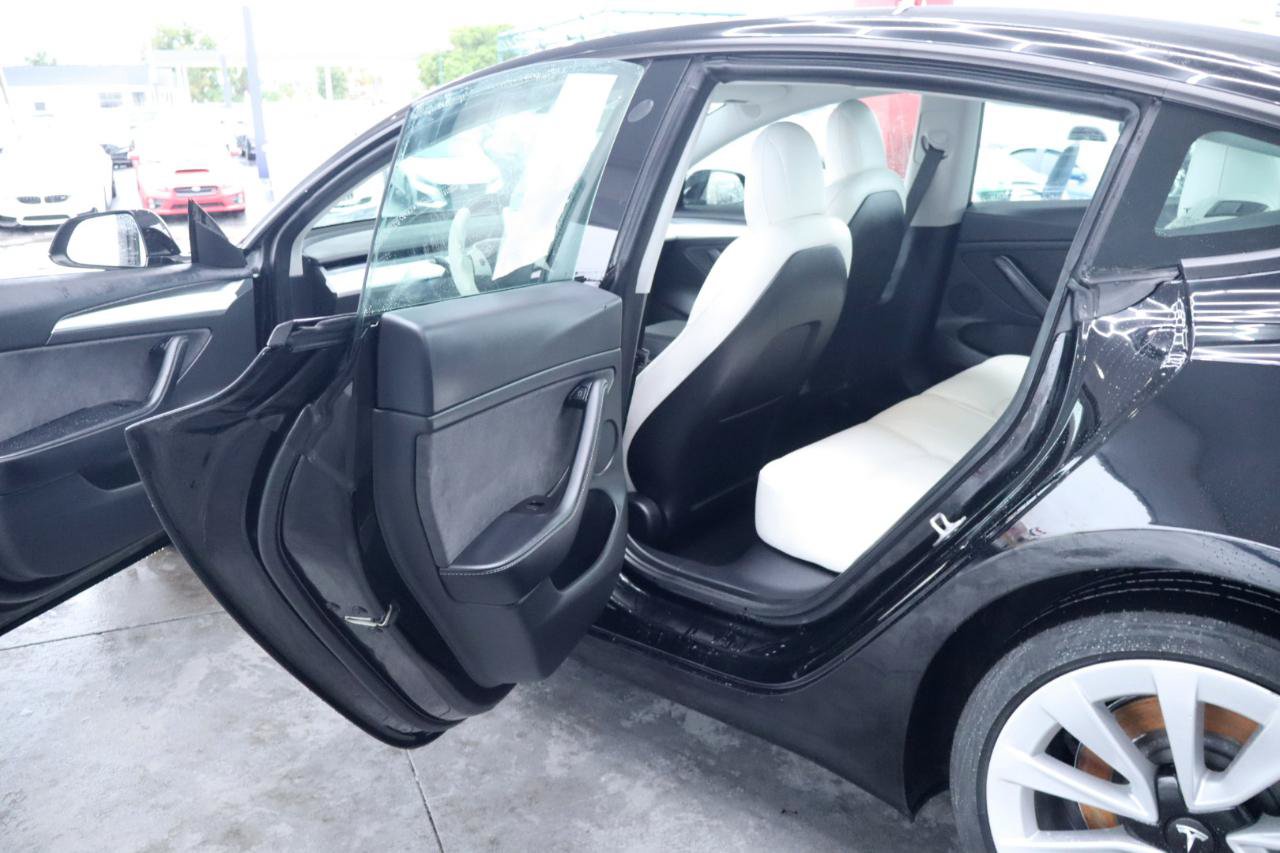 Used 2021 Tesla Model 3 Long Range AWD/4WD image 29