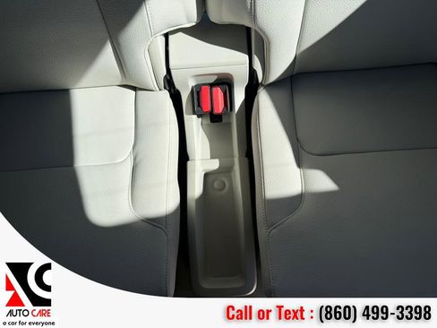 Used 2016 Volvo XC90 T6 Momentum w/ Momentum Plus Package image 20