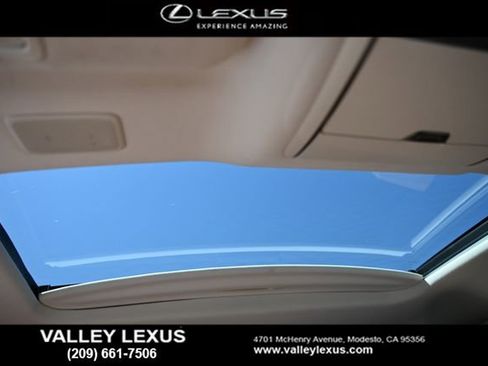 Used 2019 Lexus LS 500 w/ Accessory Package (Z2) image 6