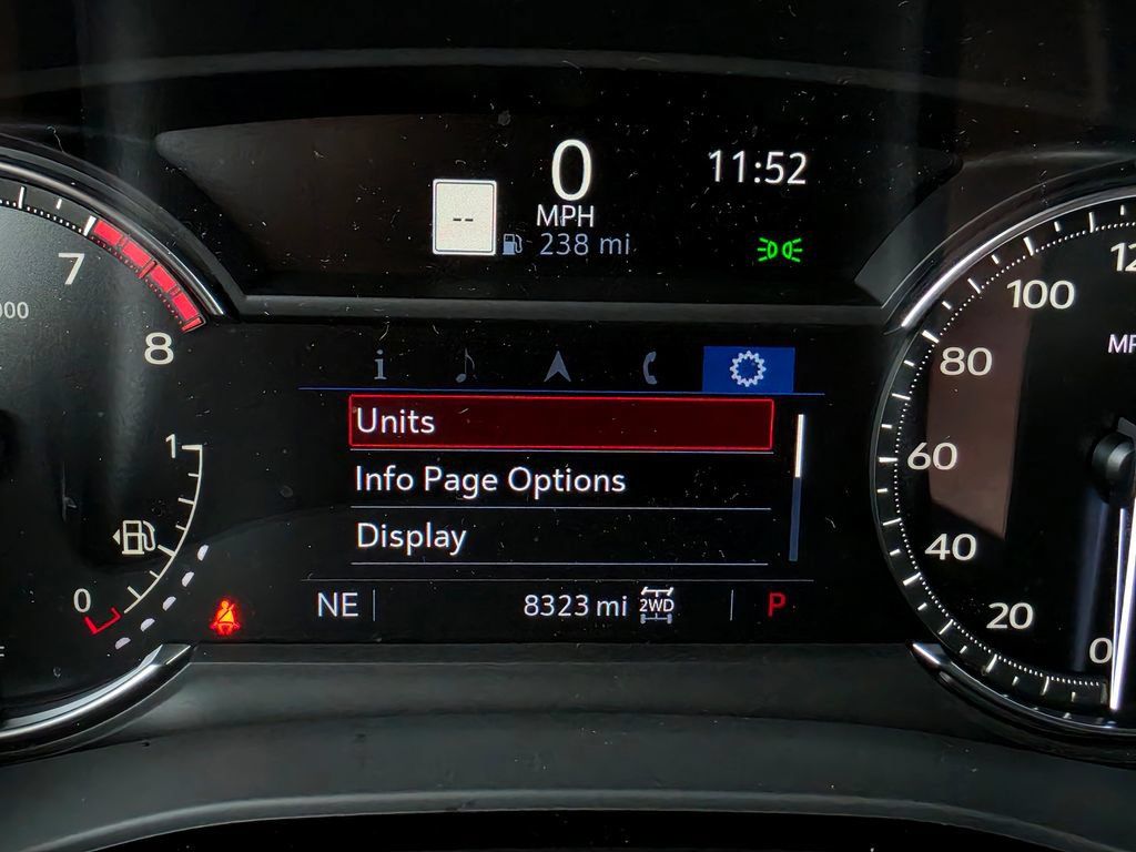 Used 2025 Cadillac XT6 Sport w/ LPO, Floor Liner Package AWD/4WD image 44