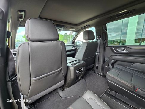 Used 2024 Chevrolet Tahoe RST w/ Luxury Package image 17