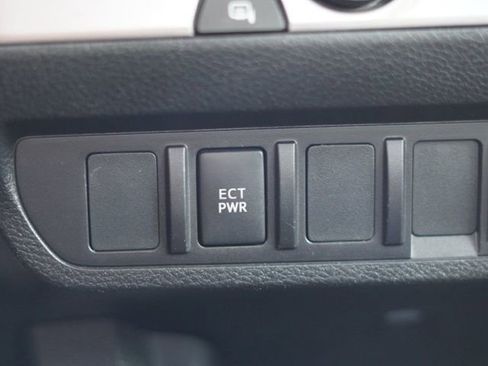 Used 2022 Toyota Tacoma SR image 25