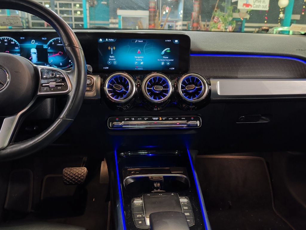 Used 2022 Mercedes-Benz GLB 250 4MATIC image 13