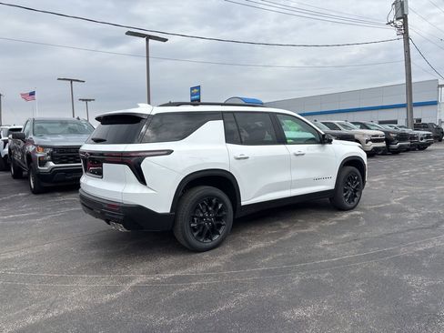 New 2026 Chevrolet Traverse LT w/ Midnight/Sport Edition image 4